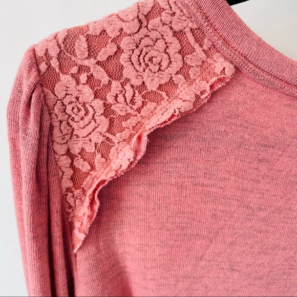 Knox Rose size L lace shoulder detail - Picture 8 of 12